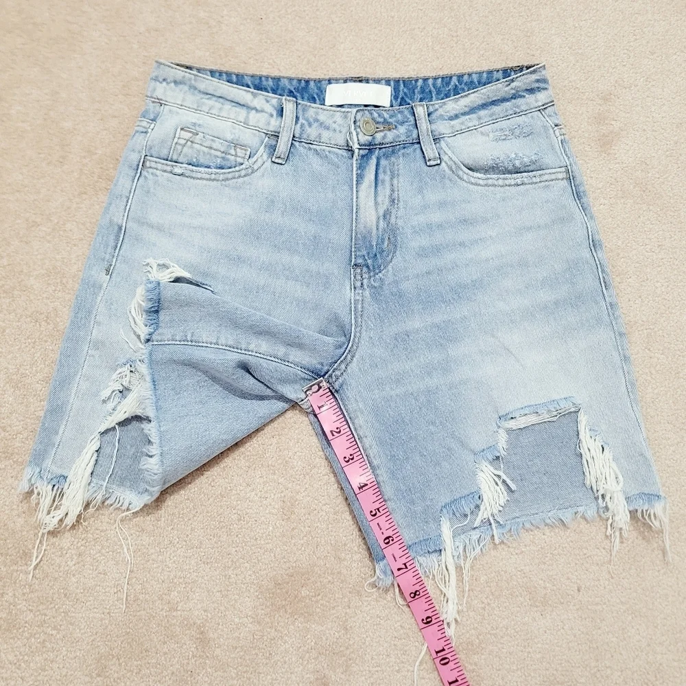 VERVET Women's Denim Jean Light Wash Shorts Distressed 100% Cotton Size Small - Picture 7 of 12